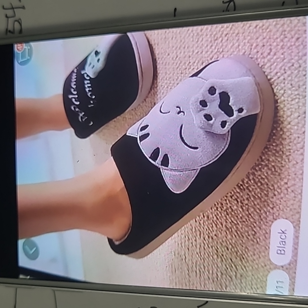 Women's slippers